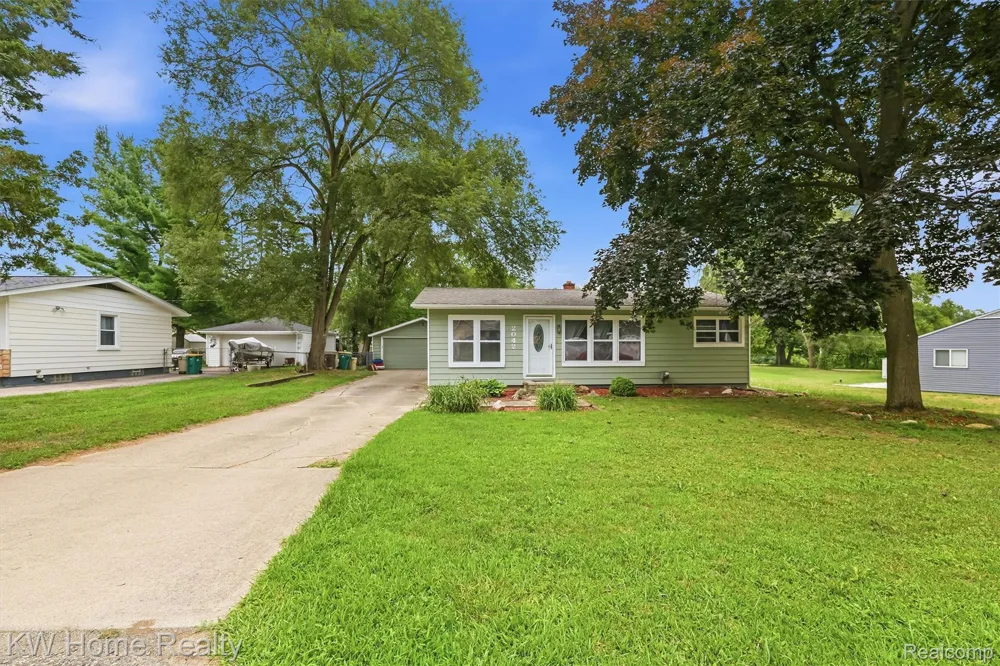 2042 Orland Wixom City, MI 48393