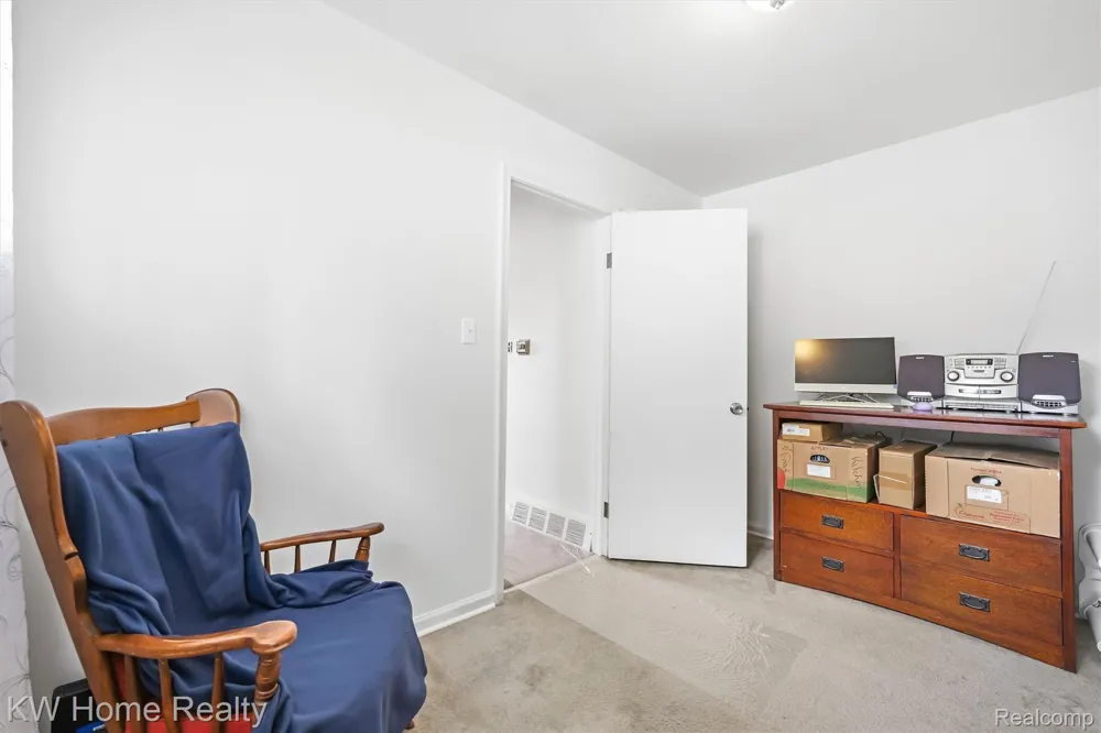2042 Orland Wixom City, MI 48393