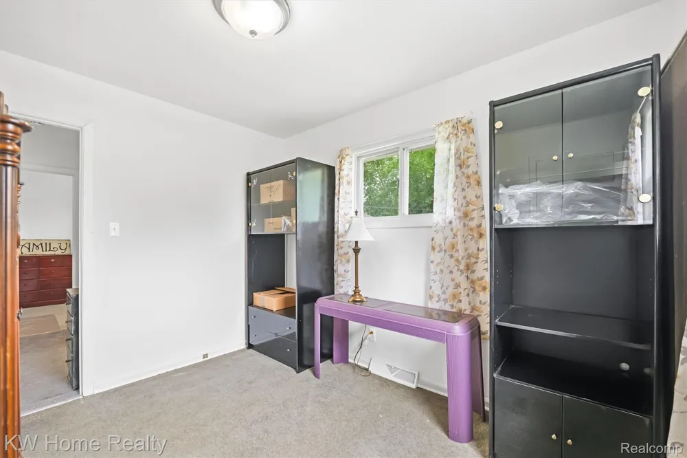 2042 Orland Wixom City, MI 48393