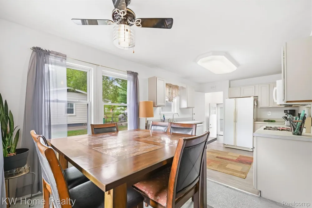 2042 Orland Wixom City, MI 48393
