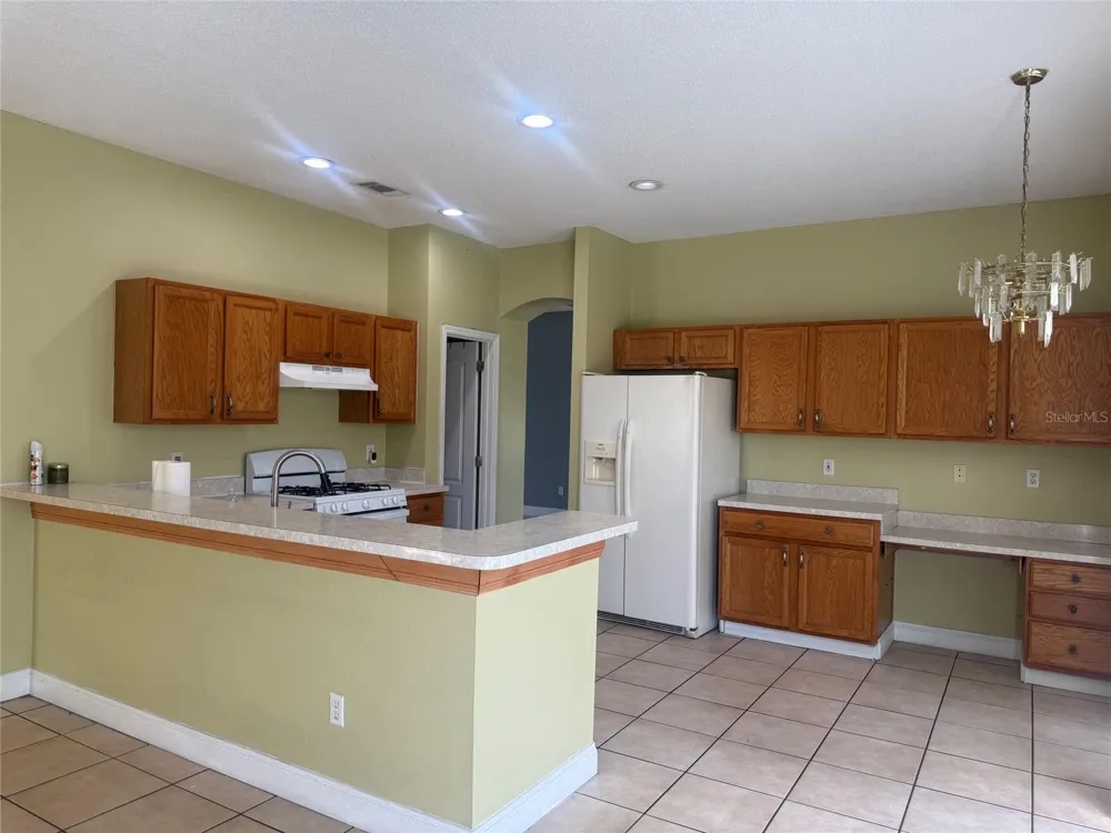 6619 MANGROVE CHASE AVENUE Orlando, FL 32809