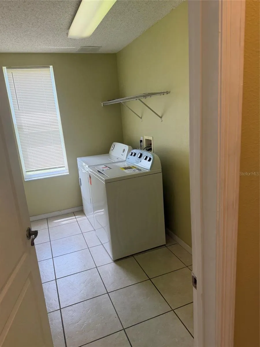 6619 MANGROVE CHASE AVENUE Orlando, FL 32809