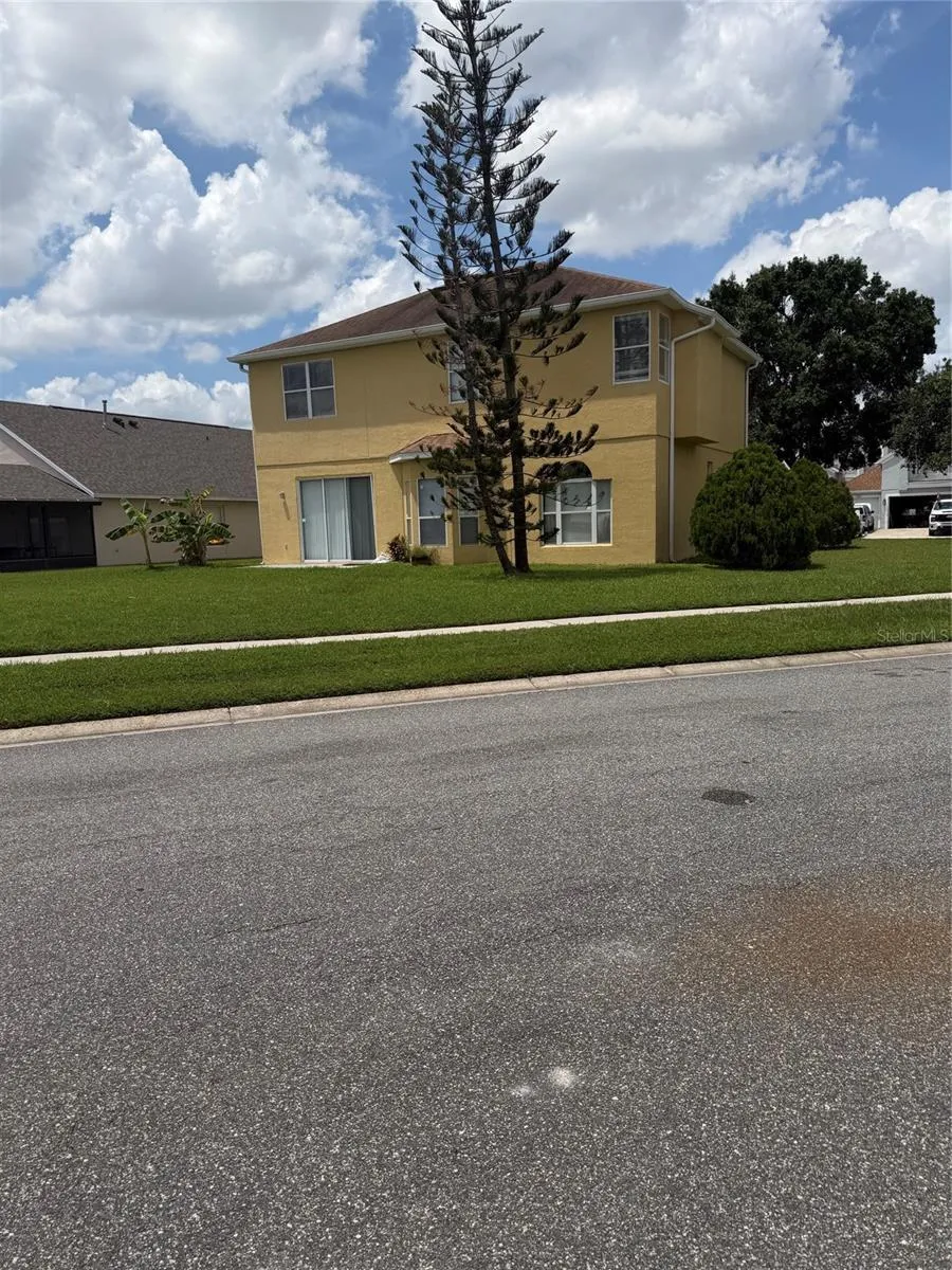 6619 MANGROVE CHASE AVENUE Orlando, FL 32809
