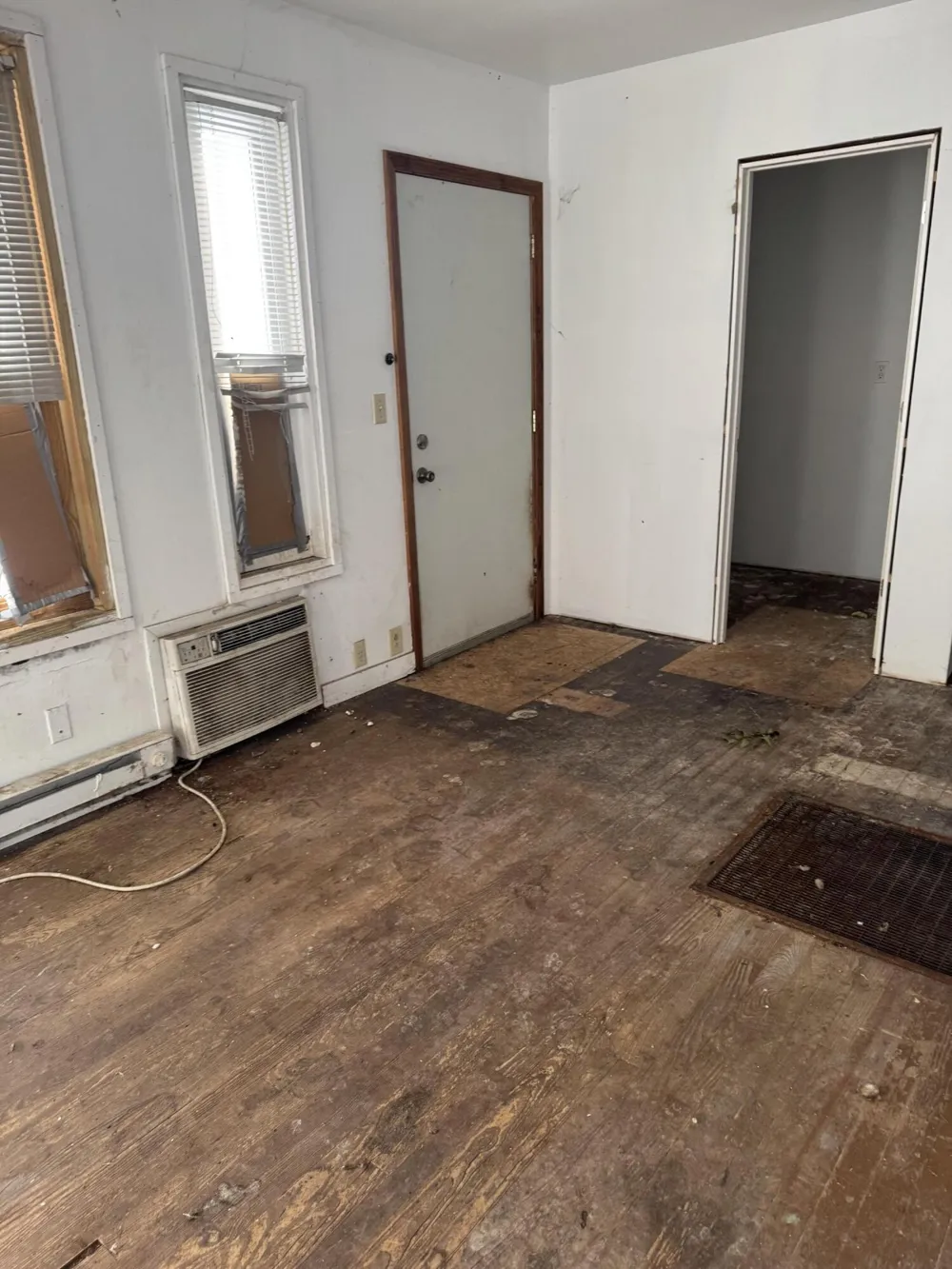 1175 E Napier Avenue Benton Harbor, MI 49022