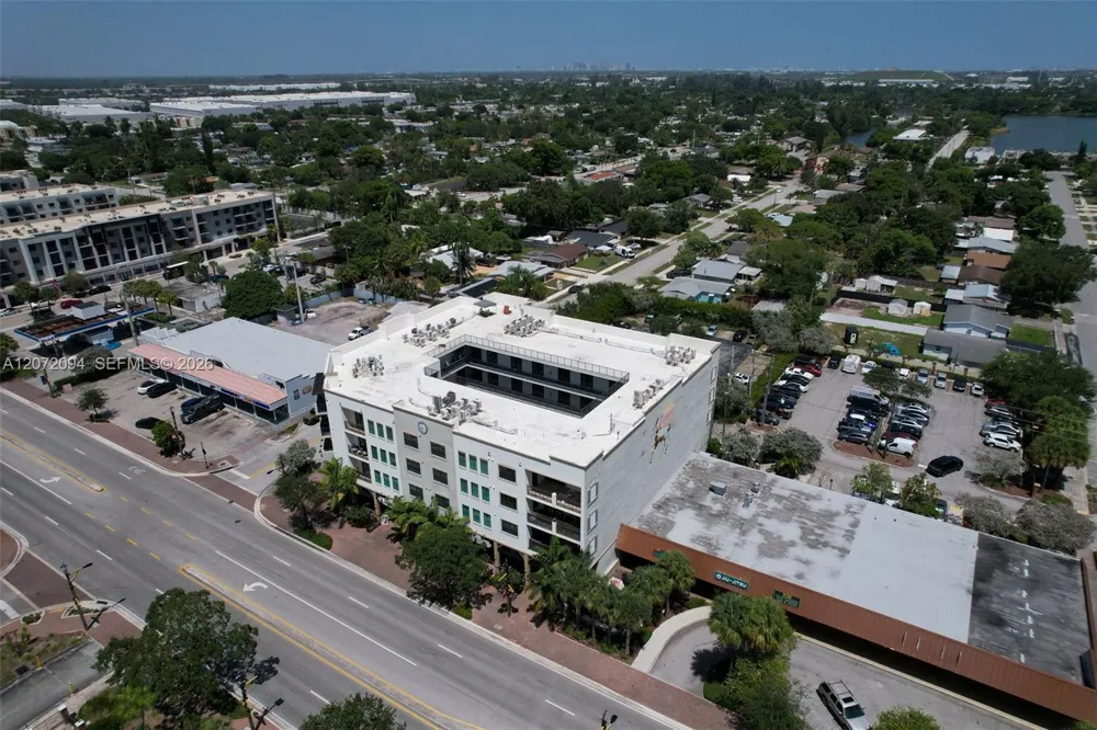 4100 SW 64th Ave #408 Davie, FL 33314