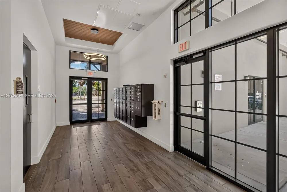 4100 SW 64th Ave #408 Davie, FL 33314