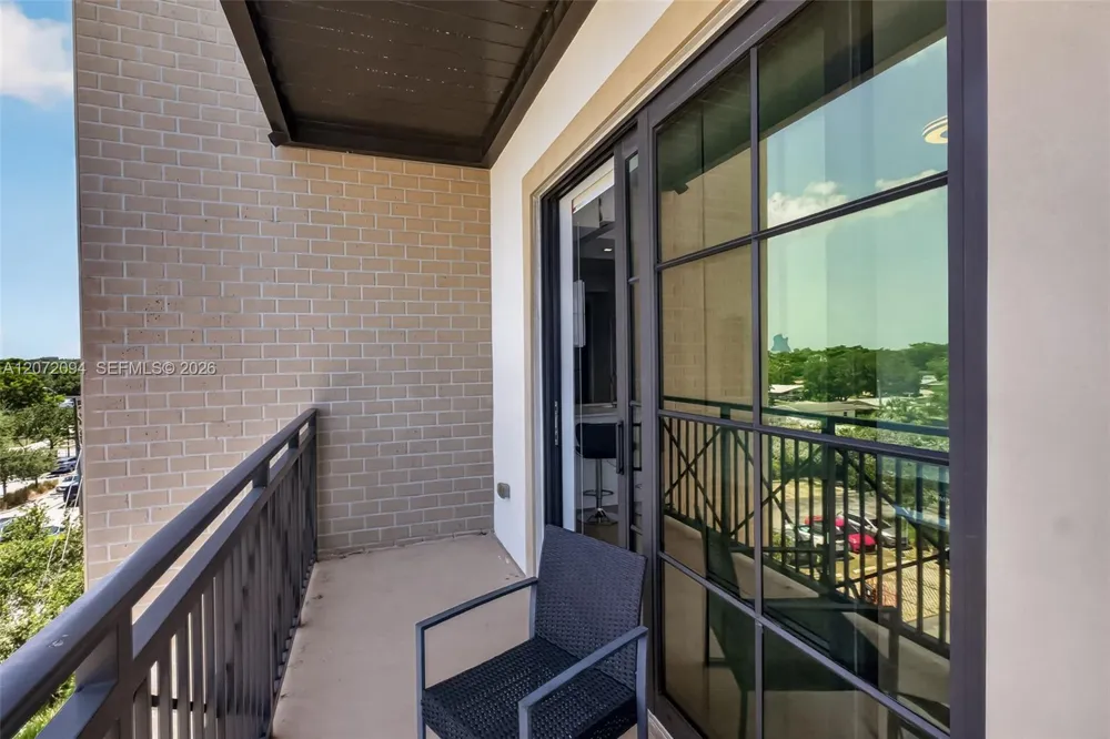 4100 SW 64th Ave #408 Davie, FL 33314