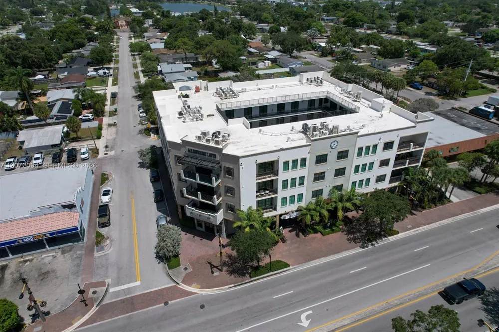 4100 SW 64th Ave #408 Davie, FL 33314