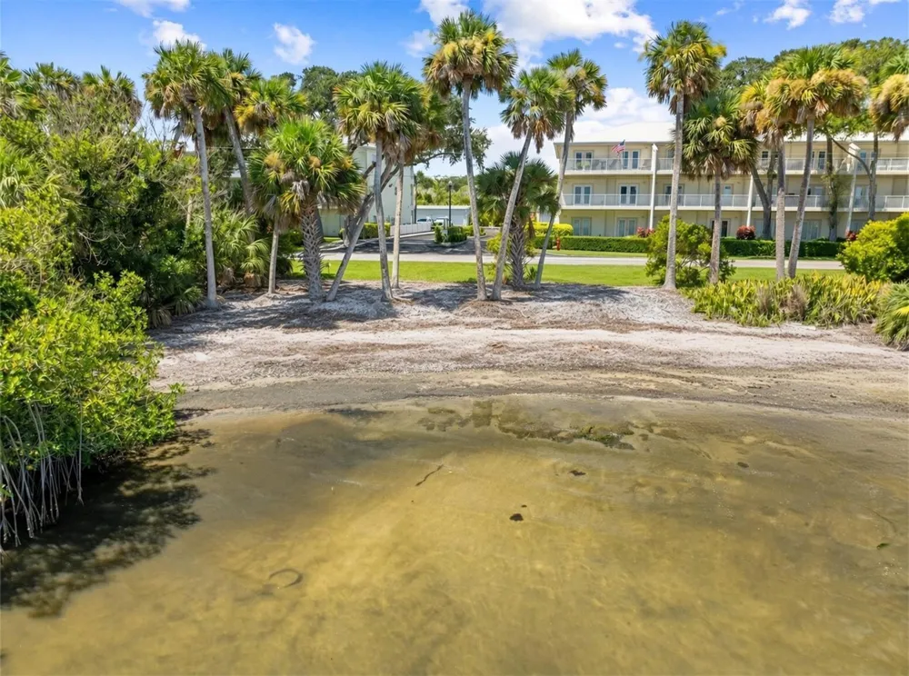 13570 Mystic Drive #102 Sebastian, FL 32958