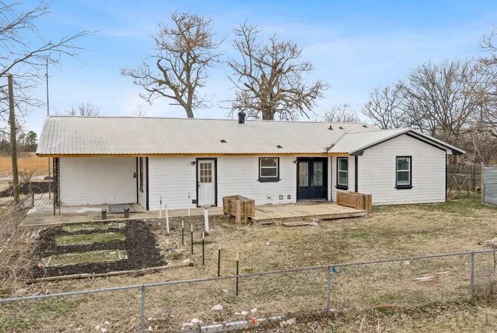 14 Duncan Drive Burneyville, OK 73430