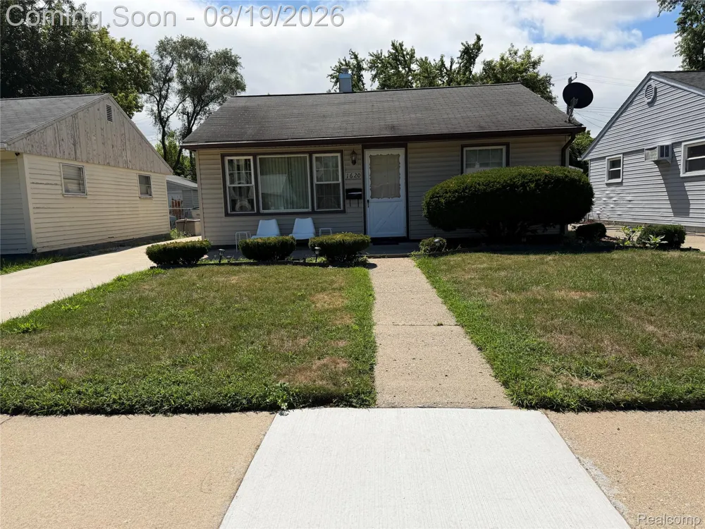 1620 E Meyers Avenue Hazel Park City, MI 48030
