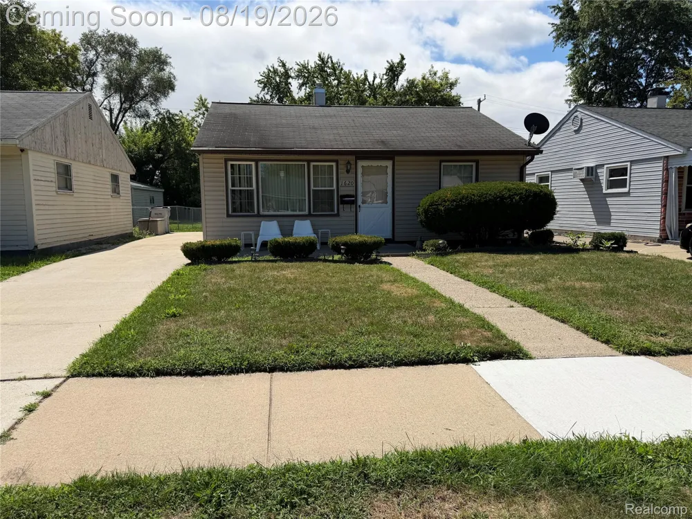 1620 E Meyers Avenue Hazel Park City, MI 48030