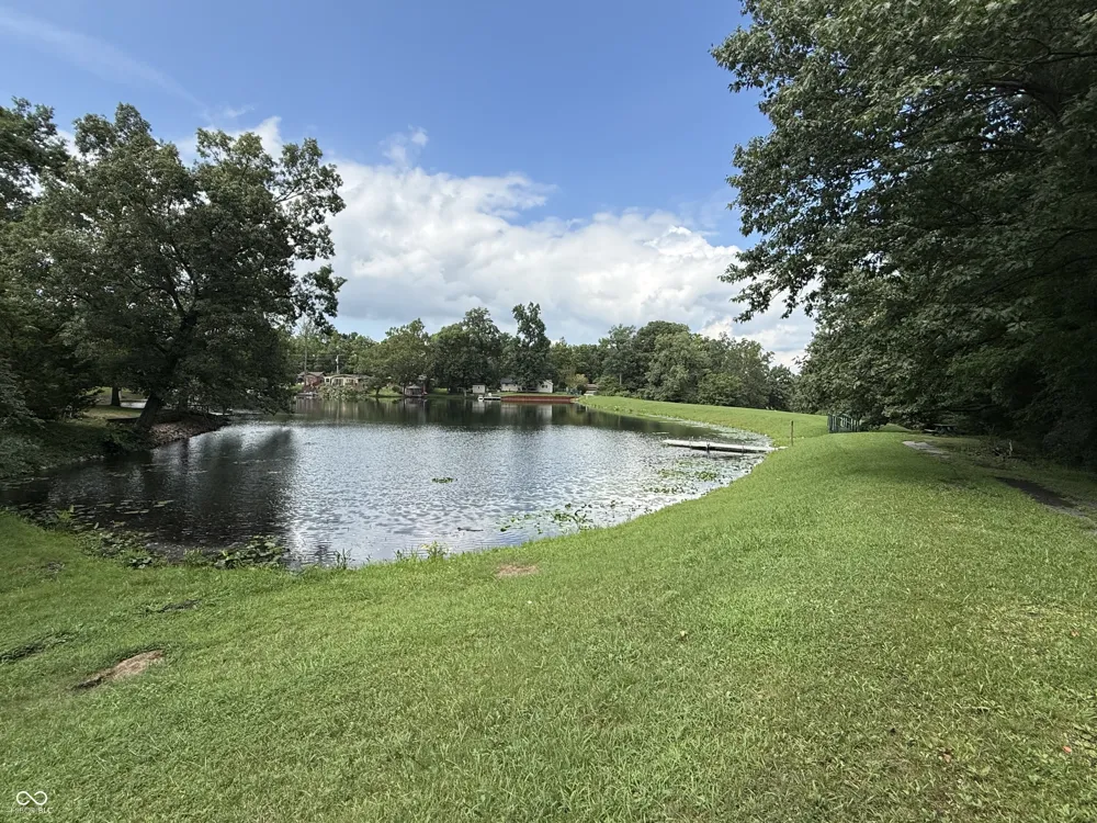 5684 Paradise Martinsville, IN 46151