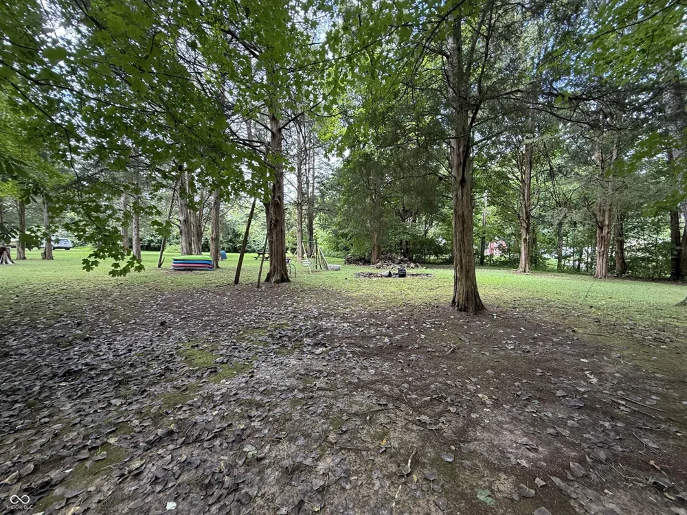 5684 Paradise Martinsville, IN 46151