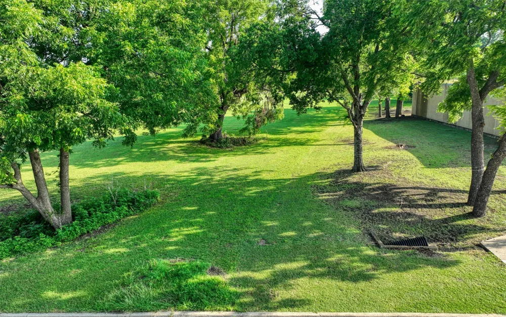 723 E Main Street Lancaster, TX 75146