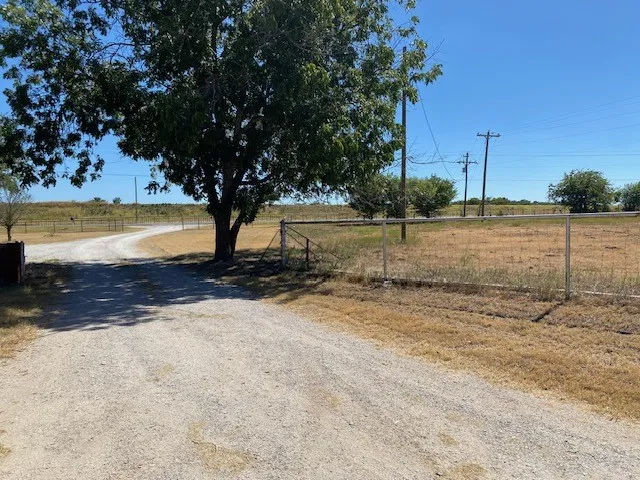 7960 W Fm 8 Stephenville, TX 76401