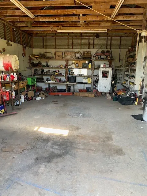 7960 W Fm 8 Stephenville, TX 76401