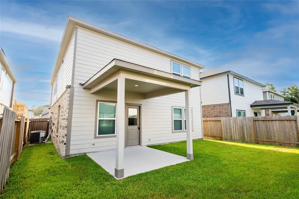 211 Brazen Forest Trail Magnolia, TX 77354