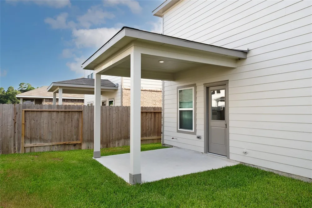 211 Brazen Forest Trail Magnolia, TX 77354