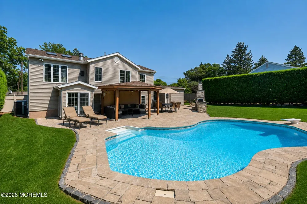35 Miller Avenue Holmdel, NJ 07733