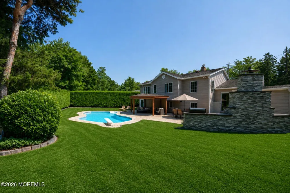 35 Miller Avenue Holmdel, NJ 07733