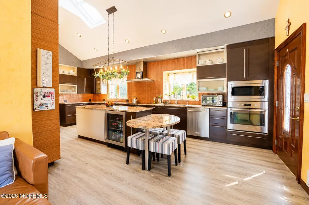 35 Miller Avenue Holmdel, NJ 07733