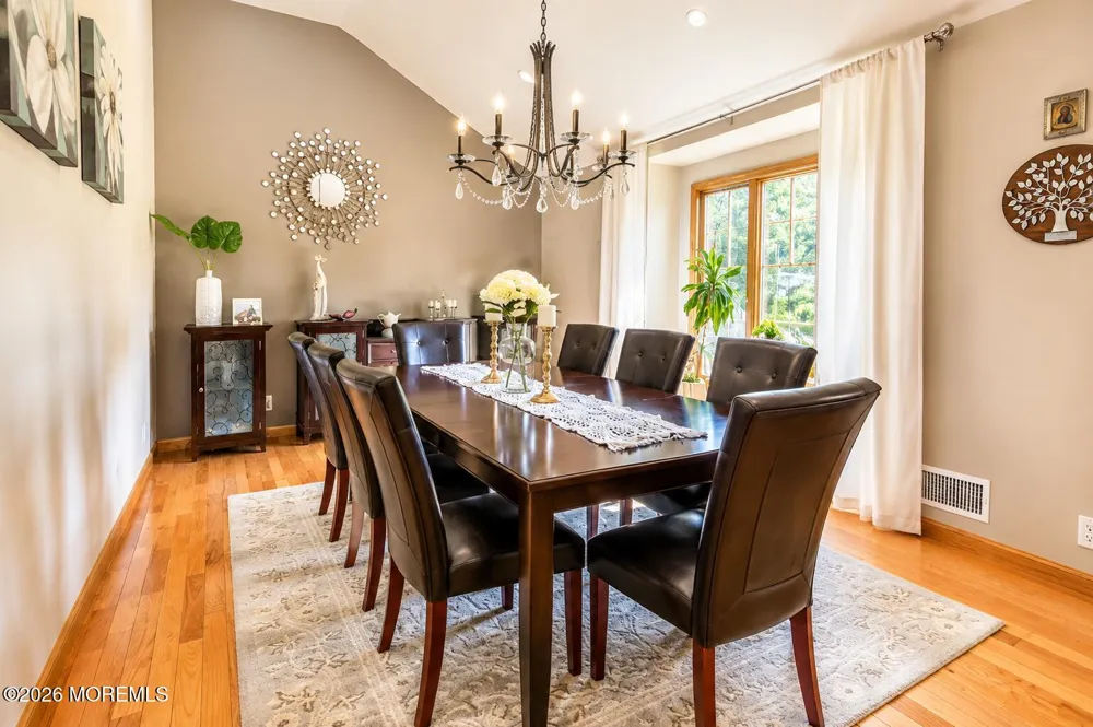 35 Miller Avenue Holmdel, NJ 07733
