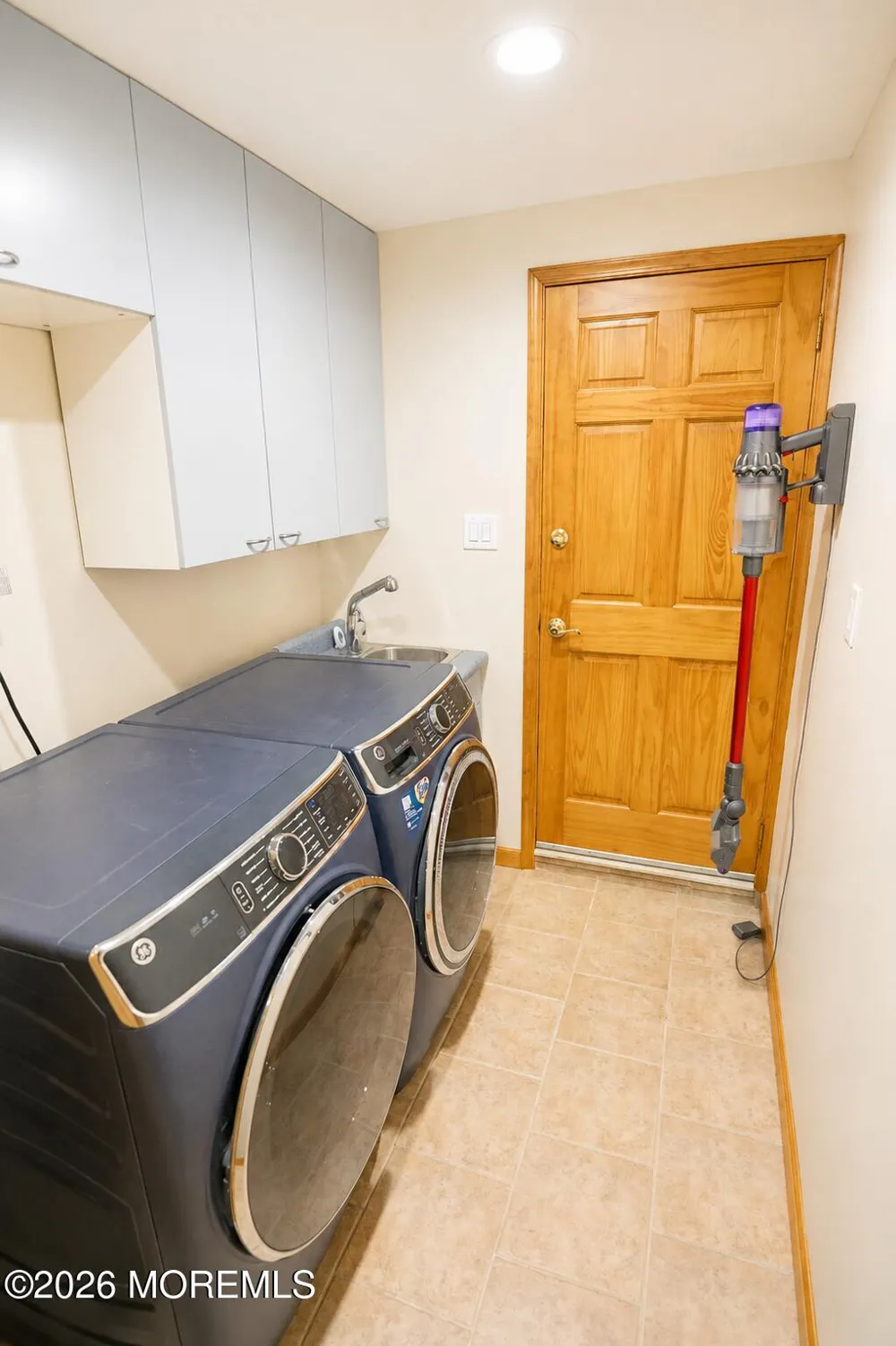35 Miller Avenue Holmdel, NJ 07733