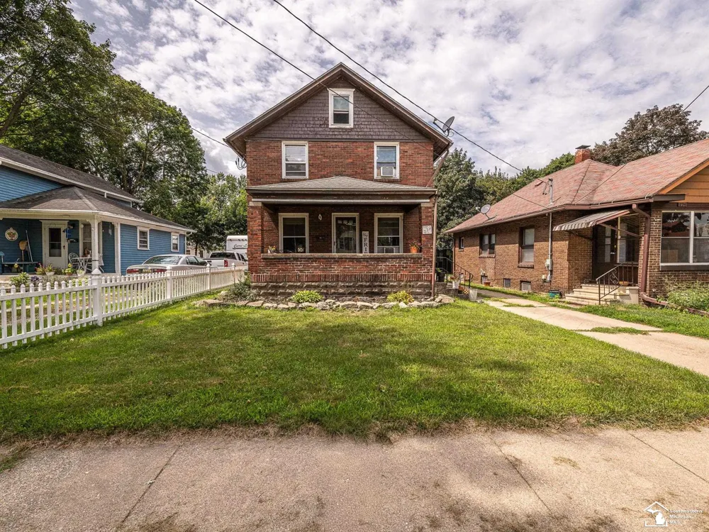 224 Webster Street Jackson City, MI 49202