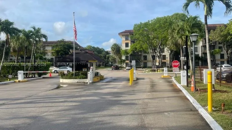 5570 NW 44th St #208A Lauderhill, FL 33319