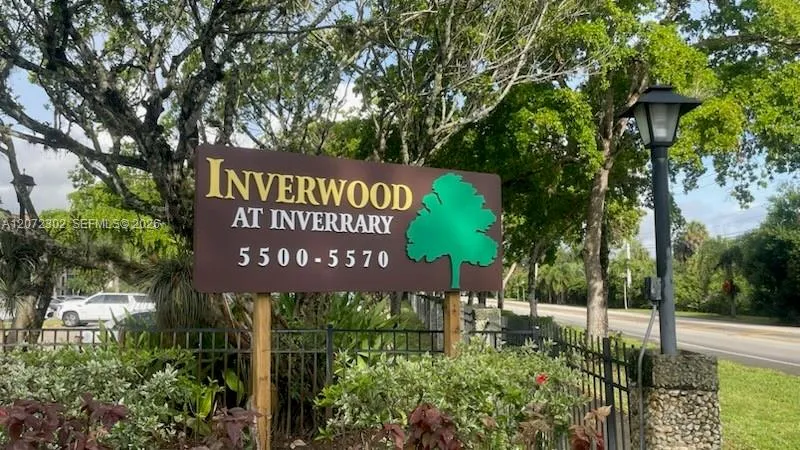 5570 NW 44th St #208A Lauderhill, FL 33319