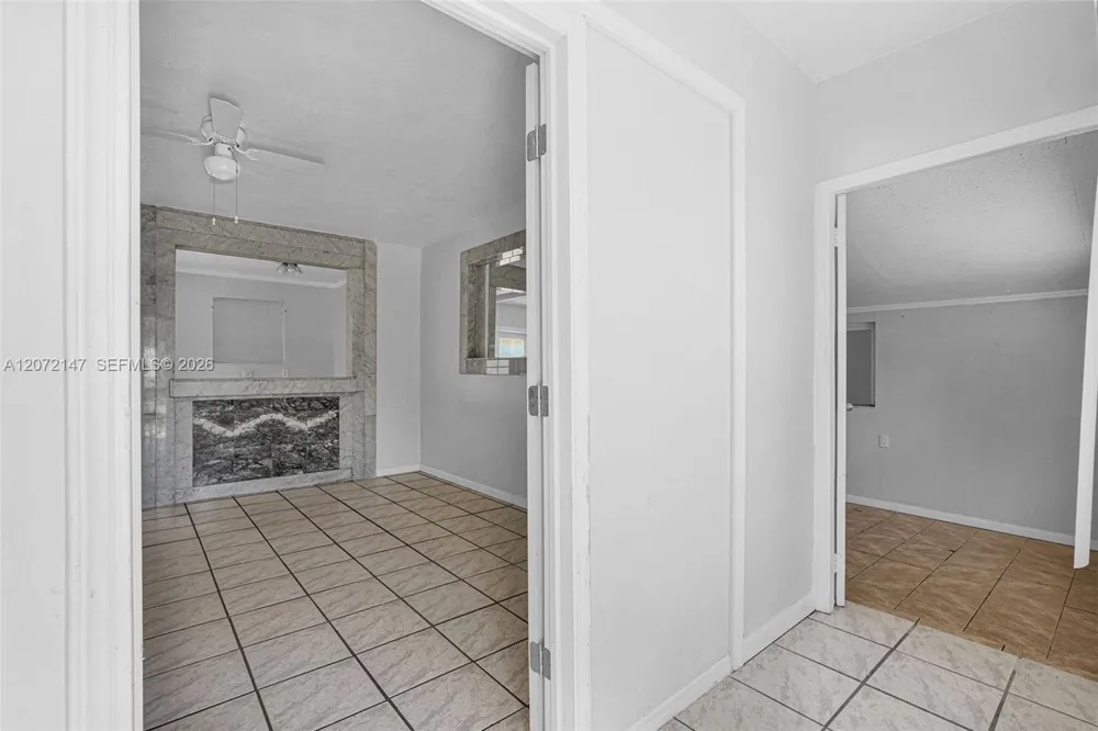 3840 SW 31st Ct West Park, FL 33023
