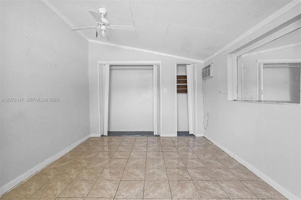 3840 SW 31st Ct West Park, FL 33023
