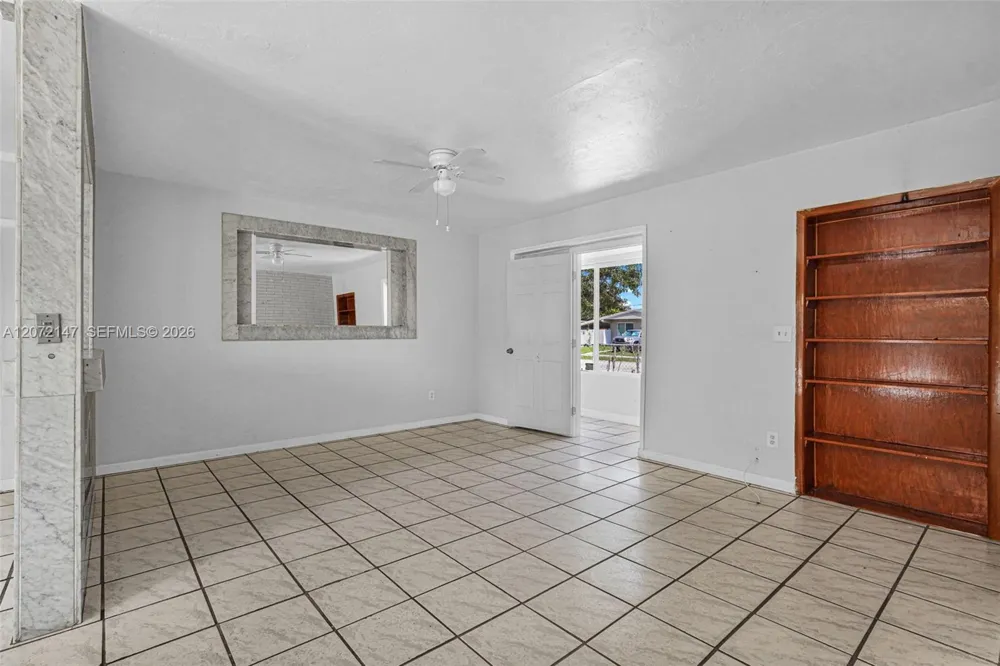 3840 SW 31st Ct West Park, FL 33023