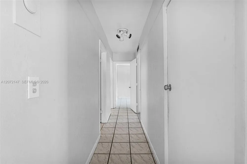 3840 SW 31st Ct West Park, FL 33023