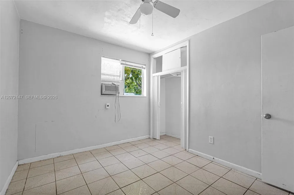 3840 SW 31st Ct West Park, FL 33023