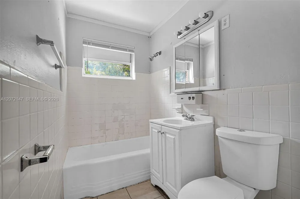3840 SW 31st Ct West Park, FL 33023