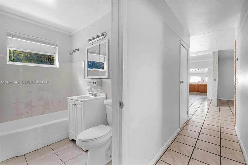 3840 SW 31st Ct West Park, FL 33023