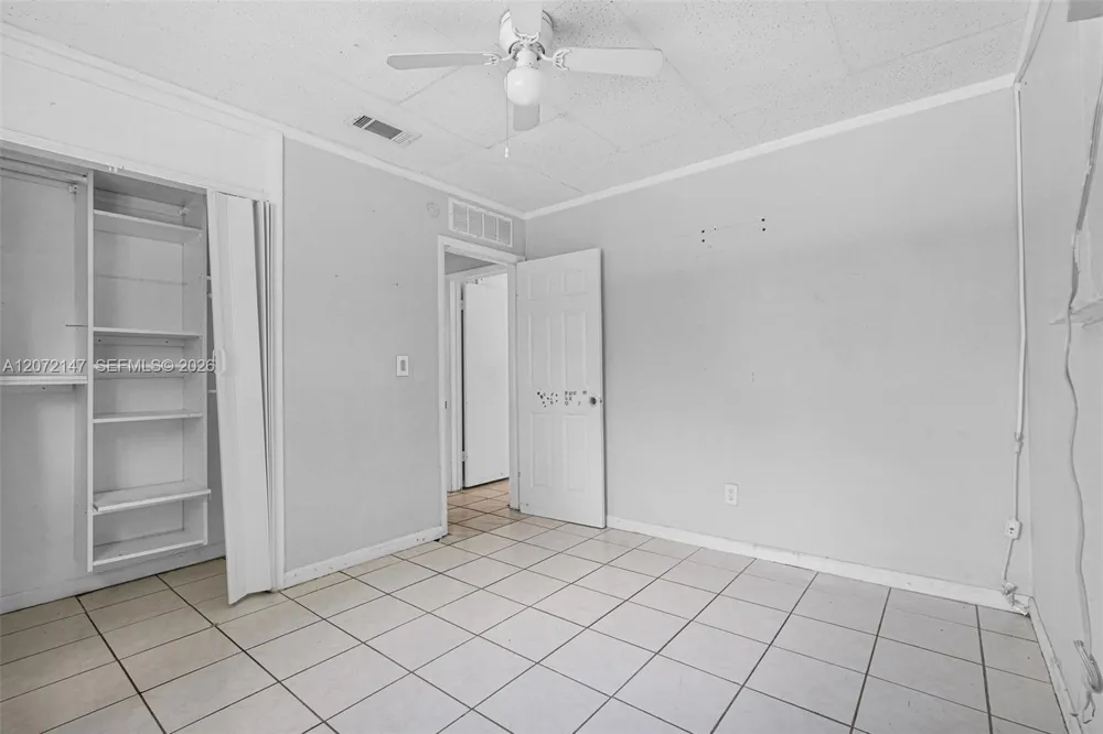 3840 SW 31st Ct West Park, FL 33023