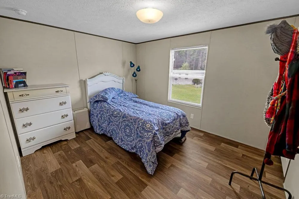 1095 Willow Creek Drive Pinnacle, NC 27043
