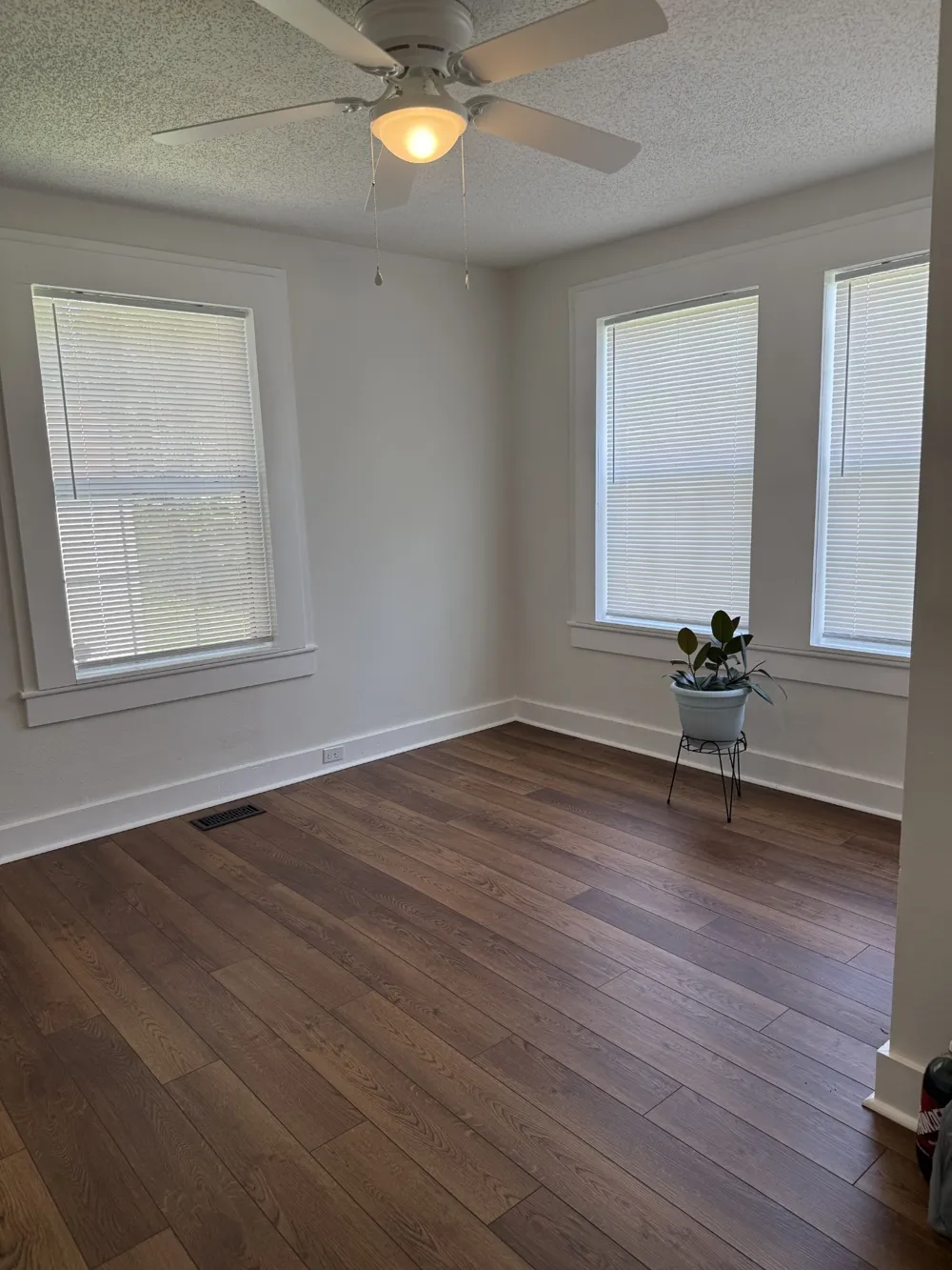 300 S Oak St Sweetwater, TN 37874