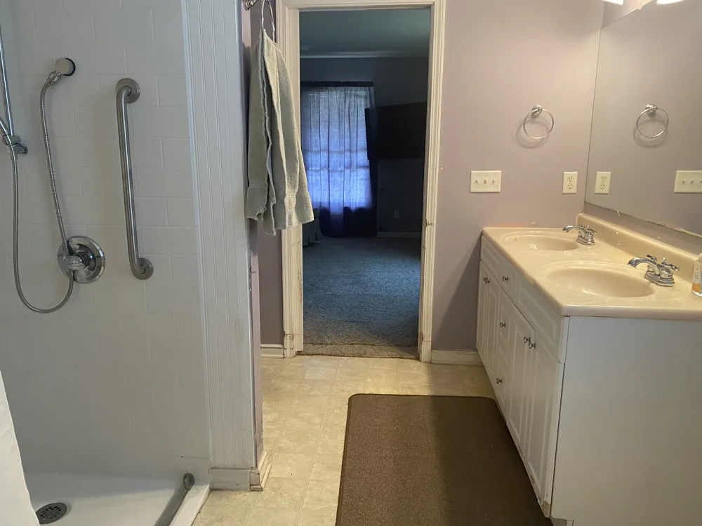 326 Sherman Rd Charlotte, TN 37036