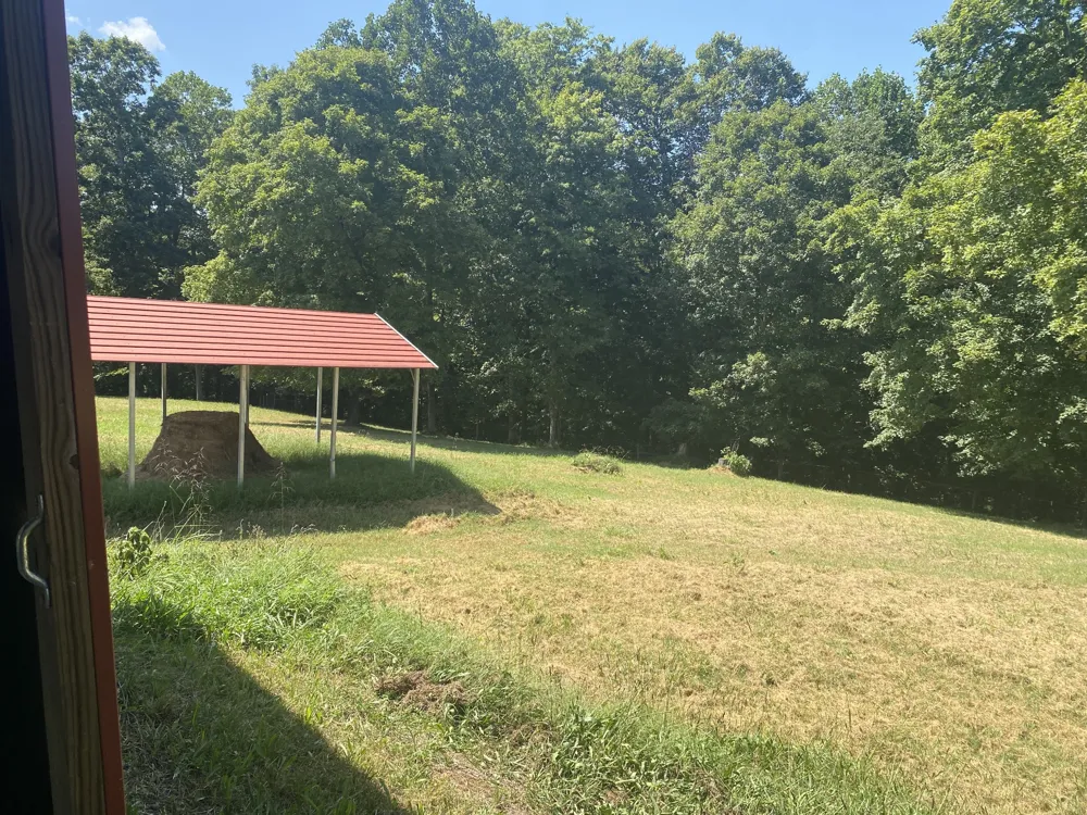 326 Sherman Rd Charlotte, TN 37036