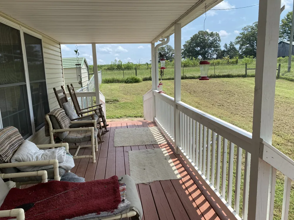 326 Sherman Rd Charlotte, TN 37036