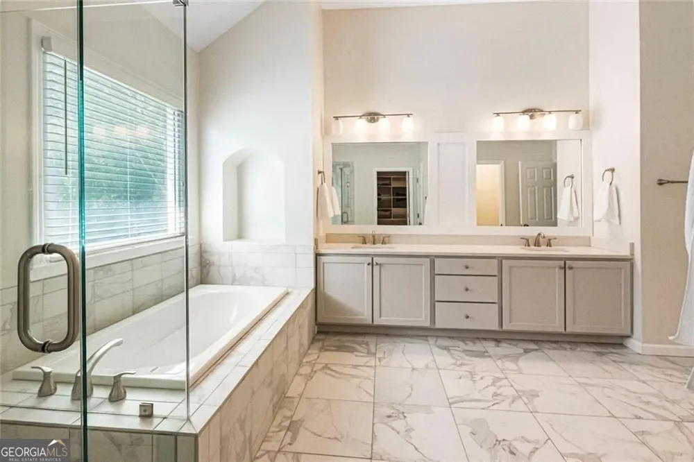 780 River Cliff CT Suwanee, GA 30024