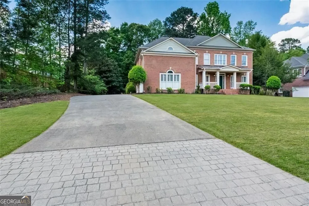 780 River Cliff CT Suwanee, GA 30024