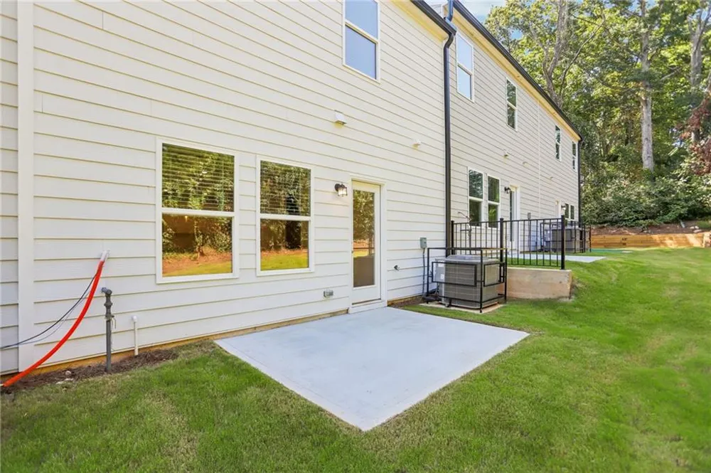 7858 Marie Way Fairburn, GA 30213