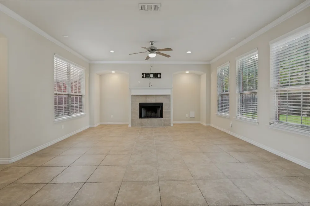 5996 Clearwater Drive The Colony, TX 75056