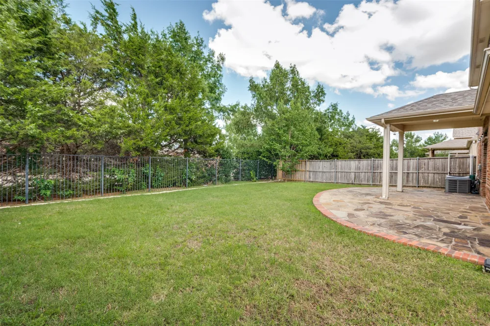 5996 Clearwater Drive The Colony, TX 75056