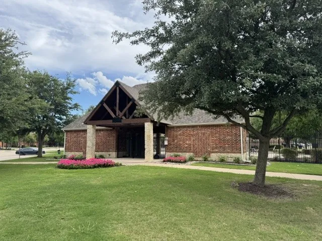 5996 Clearwater Drive The Colony, TX 75056